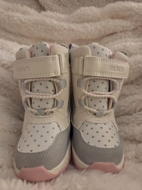 Carter's Toddler Girls White, Gray & Pink Polka Dot Snow Boots